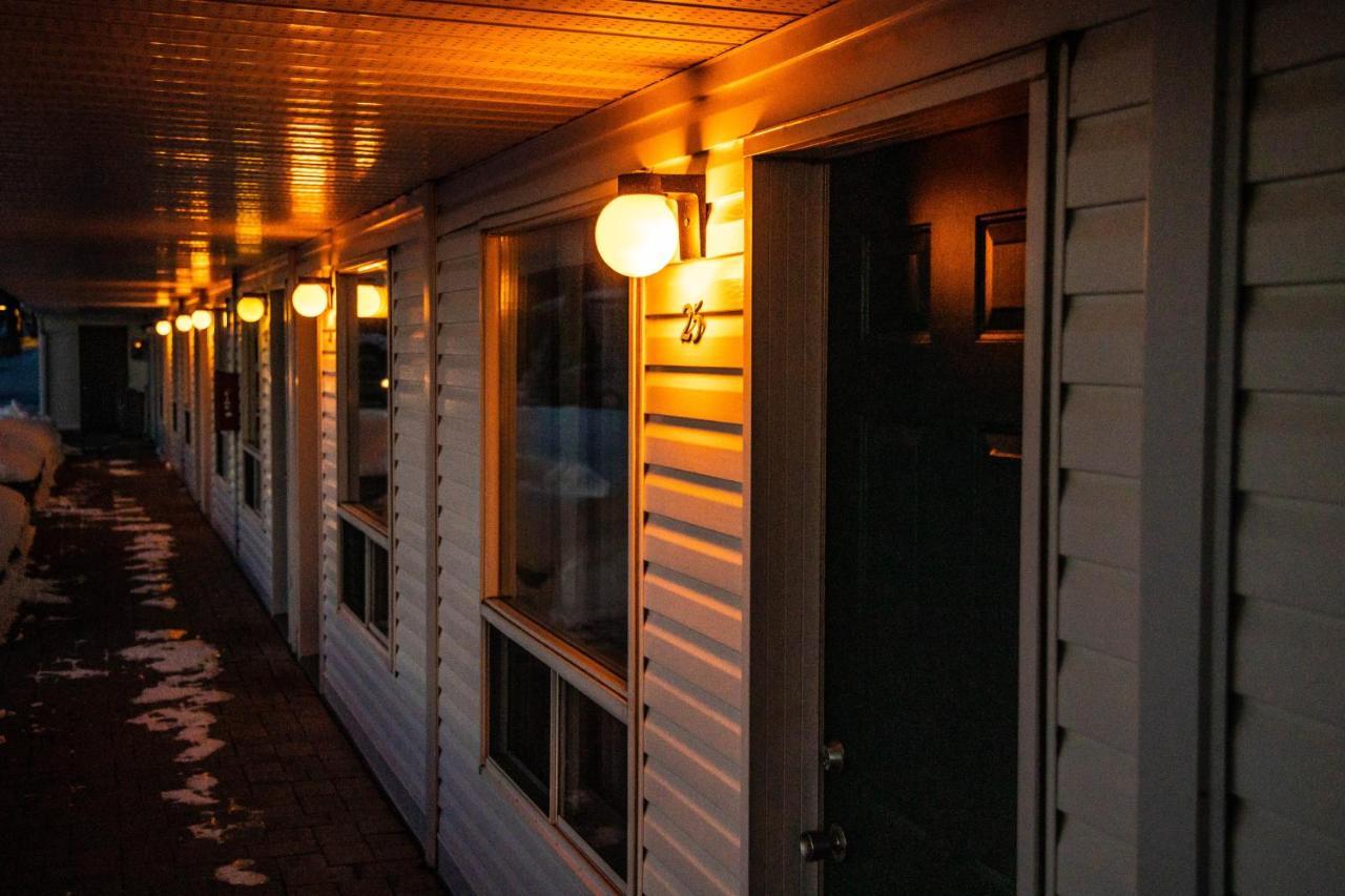 Auberge De Nos Aieux Les Éboulements Exterior foto